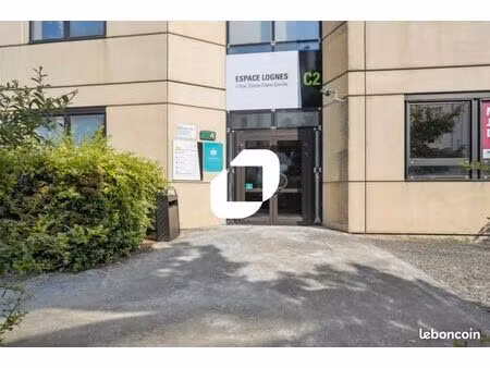 bureaux 196 m²