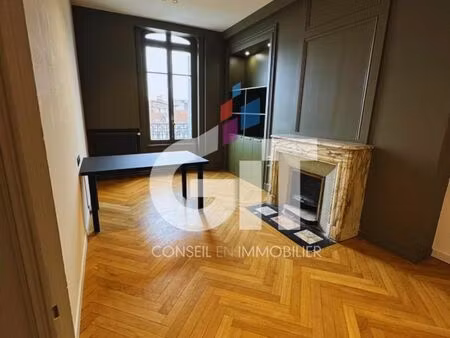 bureau 24 m²