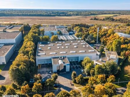 local d'activite 4370 m² bussy-saint-georges