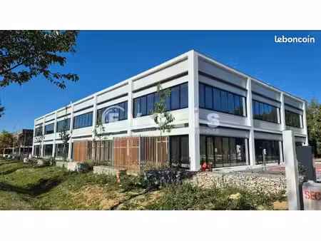 local commercial 485 m²