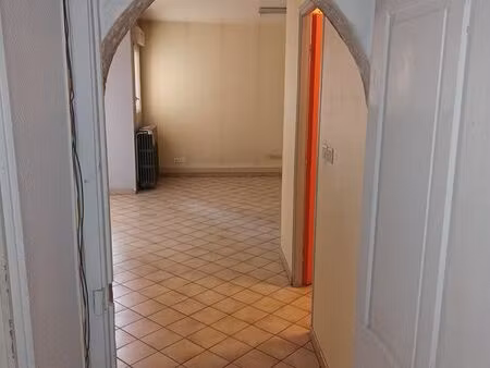 local commercial centre chambon-feugerolles