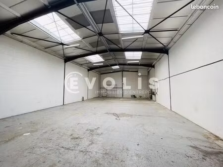 local d'activité 250 m²