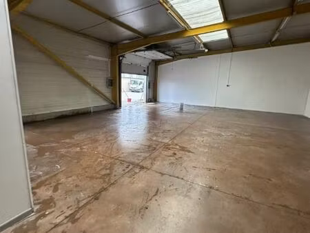 local professionnel 150 m² - zi du bourgamon (smh)