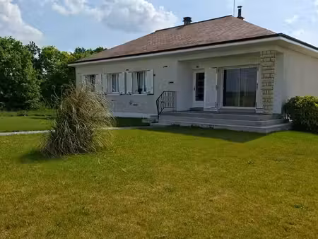 maison 5 pièces – plain-pied surélevé – 102 m² – terrain de 2 087 m²