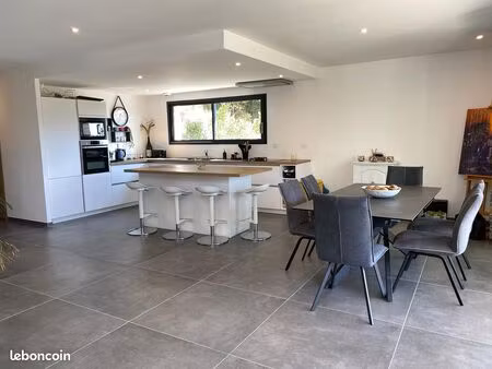 vend maison contemporaine