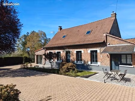maison de caractère rénovée  au calme en impasse - 136 m² - sebourg