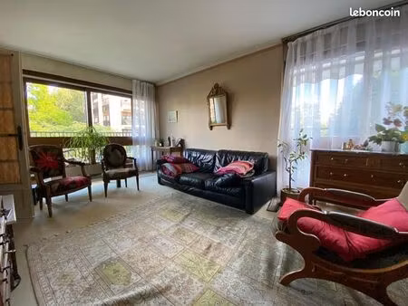 appartement 6 pièces 90 m²