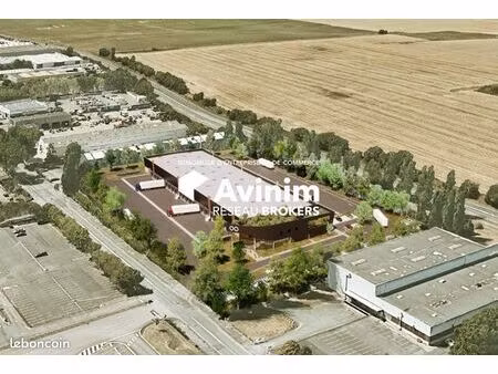 local 5618 m² compans