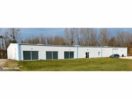 local commercial 300m2