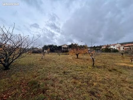 terrain 2 000 m² caunes minervois