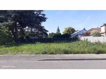 terrain constructible à vendre 400m² à pommevic 4 rue jacques peres