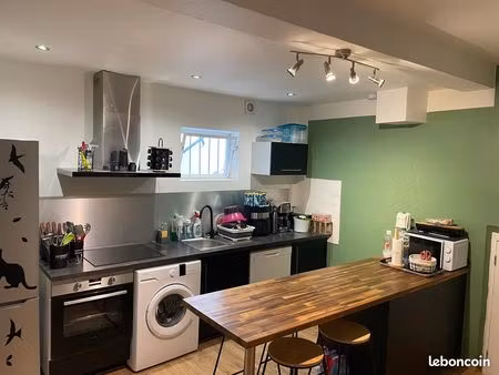 à louer – superbe t3 duplex meublé et climatise de 92 5 m² en centre-ville