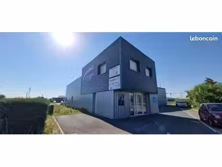 bureaux 237 m² savigneux
