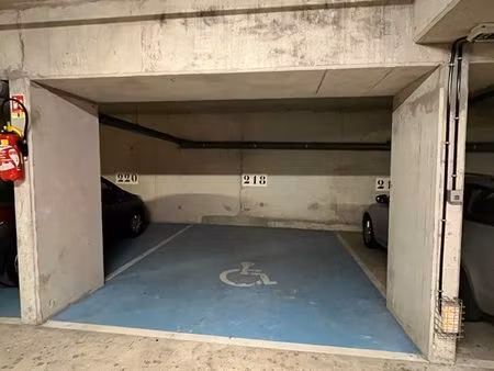 place de parking en sous sol sécurisé