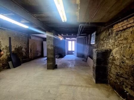 local professionnel 55 m² – stockage / bureau – activité calme – saint-martin-la-plaine