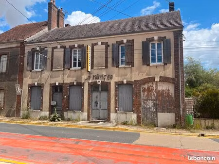 maison à rénover- beau potentiel