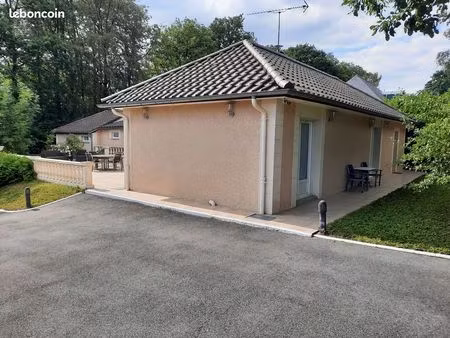 quartier recherché - plain-pied 190 m² – terrain 1 500 m² – lisière de forêt – sans travau