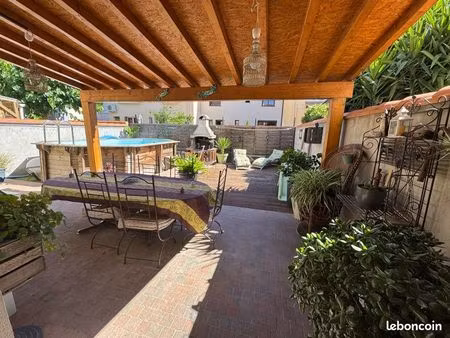 maison lumineuse avec grand garage  piscine et fort potentiel – dpe a
