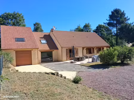 • grande maison 5 chambres – 186 m² – cadre calme et verdoyant