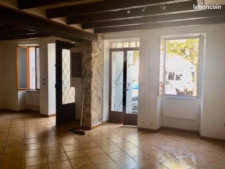 maison de village t5