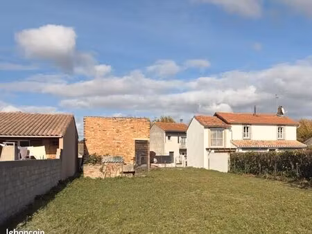 terrain 600 m² bram