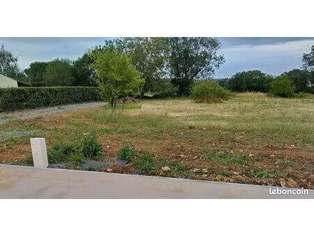 terrain a construire viabilisé 692m2 - la bretonniere la claye