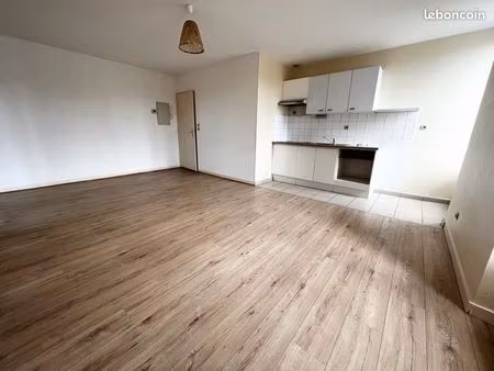 appartement t3 bressuire