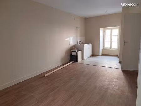 studio 1 pièce 26 m²
