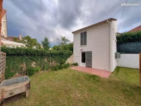 maisonnette meublée 30 m² avec jardin – la rochette (77) – 880 cc