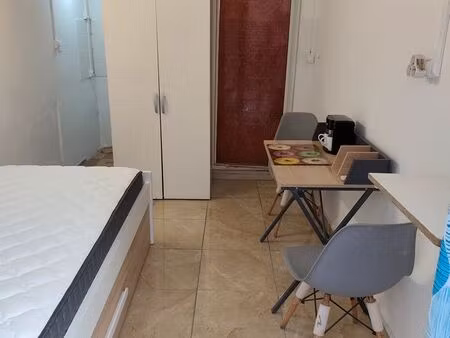 studio à louer dans le bourg de basse-terre