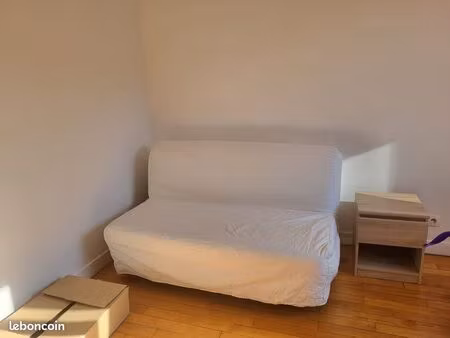 studio confortable