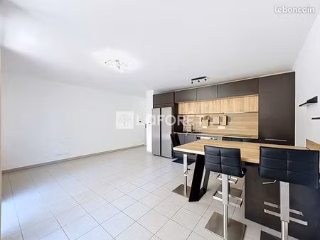 appartement 3 pièces 60 m²