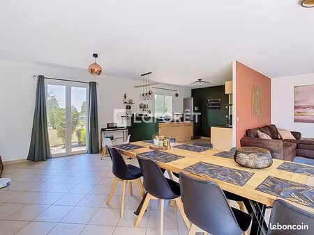 maison 6 pièces 136 m²