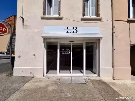 local hôtel 51 m²