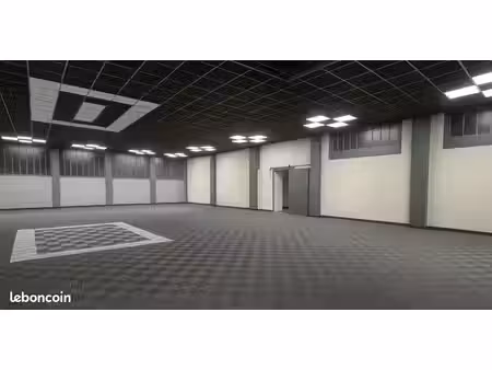 local commercial 718 m² – axe passant – fort potentiel