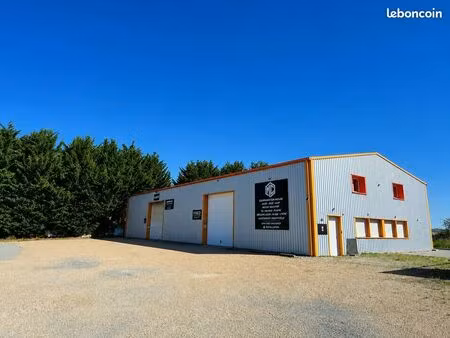 local d'activite 629 m² pissy poville