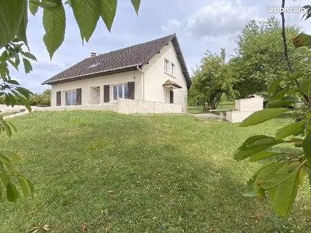 pavillon 6 pièces 135 m²