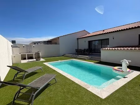 villa t4 neuve de plain-pied de 96 m² avec piscine  garage et prestations haut de gamme