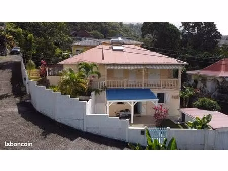 bas de villa t3 à louer à l'année