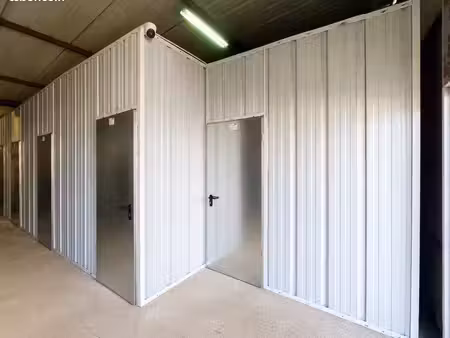 box de stockage sécurisé 4m² - dès 55/mois - grézieu