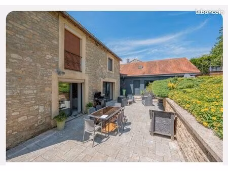 maison individuelle 6 pièces 185 m2
