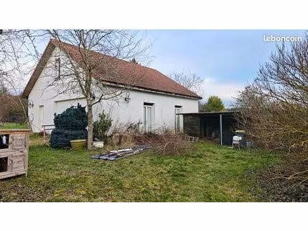 maison 1 pièce 120 m²