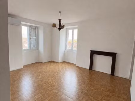 appartement t2 centre ville corte