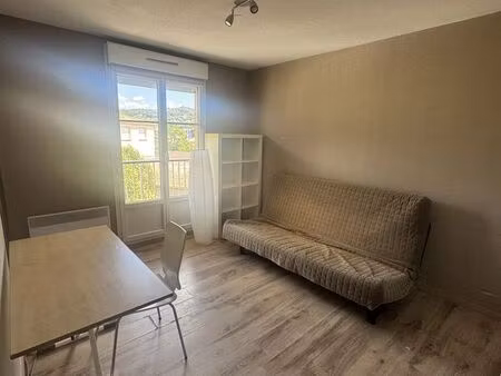 studio 1 pièce 20 m²