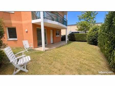 rez de jardin t2 lumineux saint genis les ollieres