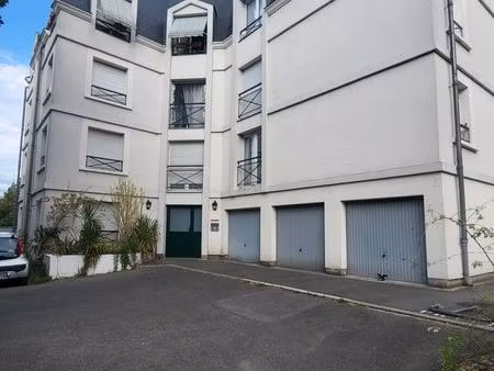 appartement 2 pièces de 45 7 m² avec terrasse et box – savigny-sur-orge (91600)
