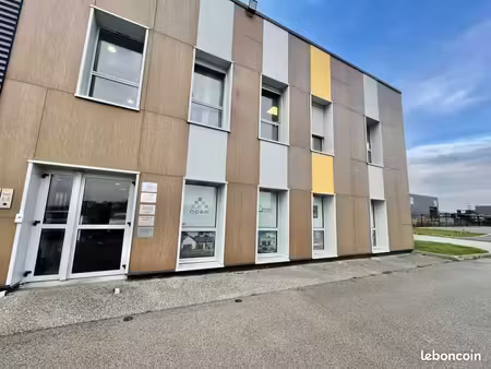 bureau 170 m²