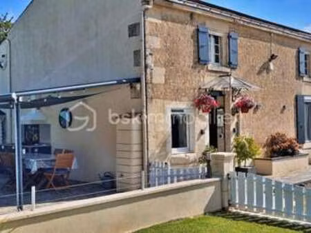 vente maison piscine à petosse (85570) : à vendre piscine / 150m² petosse