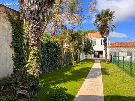saintes quartier du haras - maison rénovée 84 m² – jardin – terrasse – garage 24 m² – doub