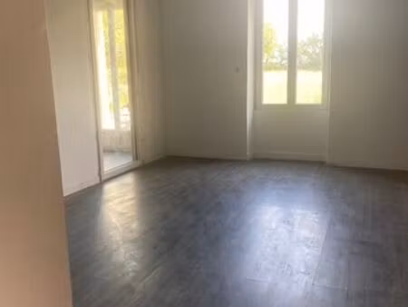 maison mitoyenne à louer